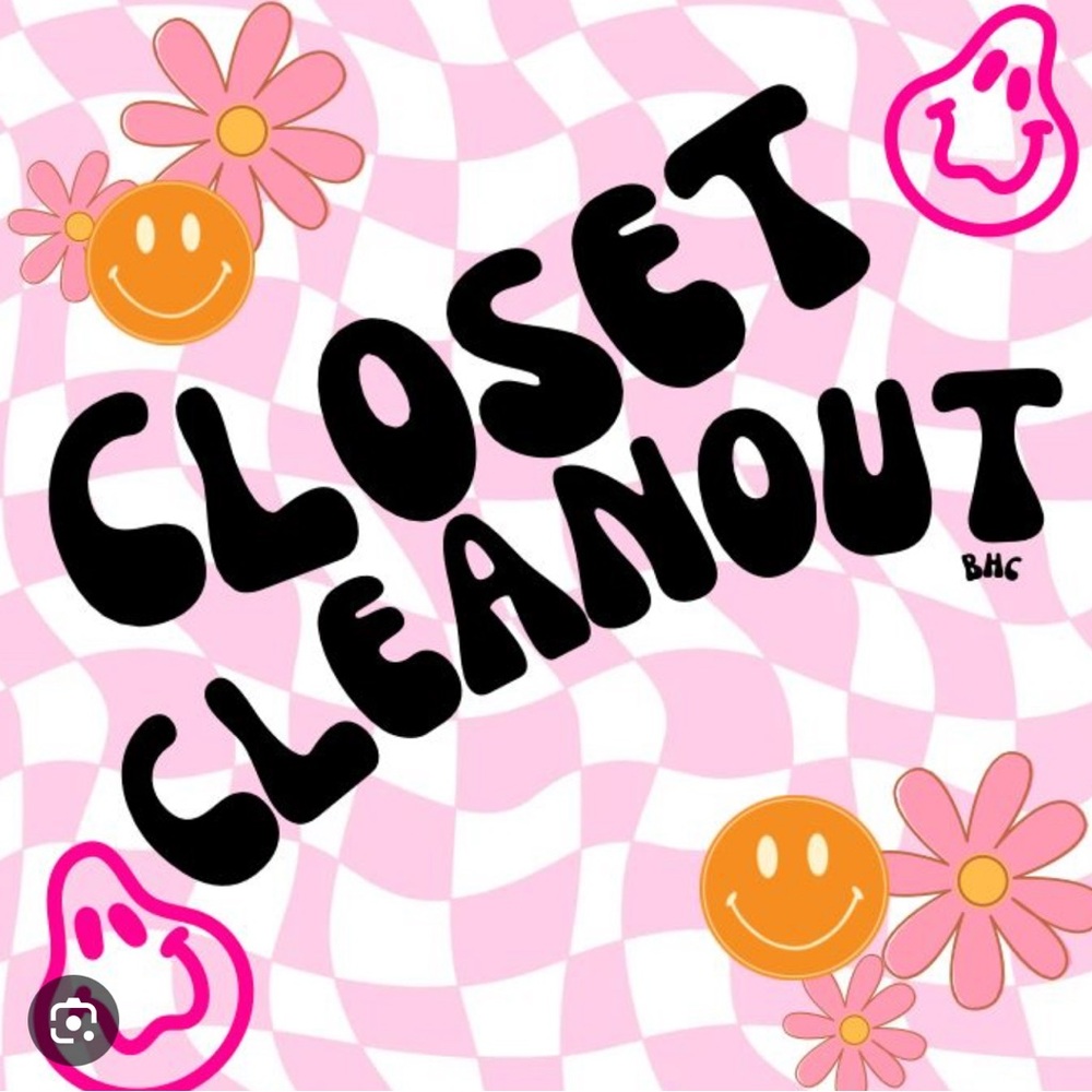 Closet Cleanout Graphic Tee